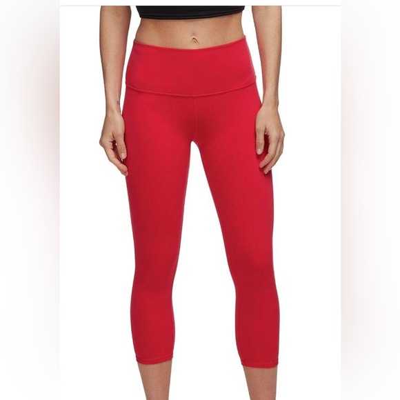 Ali Yoga High Waist Airbrush Capri Leggings - Picture 1 of 5